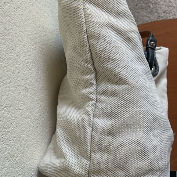 Dooney & Bourke Large Cream East West Grommet Tote Bag Shopper Handbag Purse - Picture 3 of 12